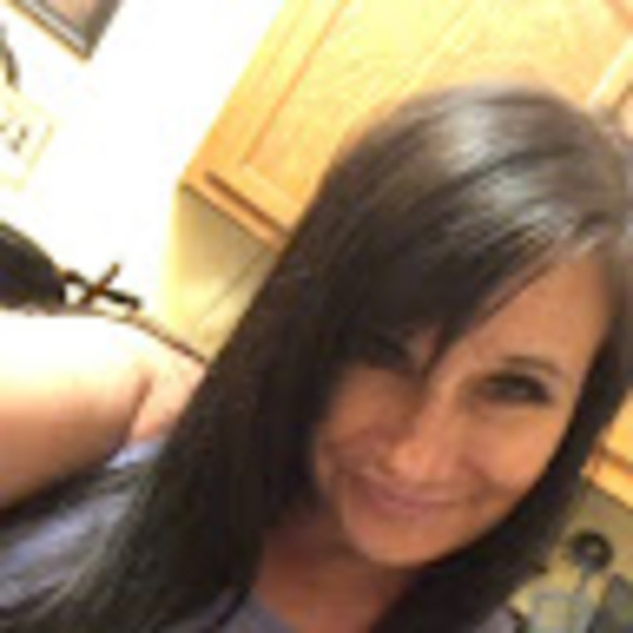 Meet your Posher, Bridget - Picture 1 of 1